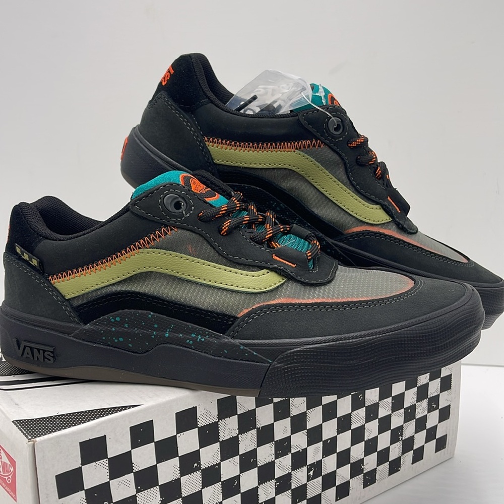 Vans Men’s Wayvee Outdoor Unexplored Sneakers
Outdoor Unexplored
VN0A5JIABKP - Picture 8 of 16